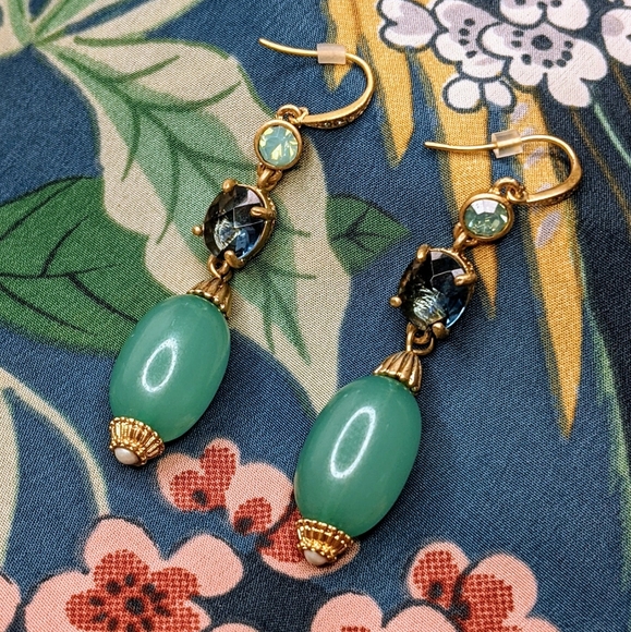 Carolee nickle free costume jewelry earrings - Picture 3 of 4